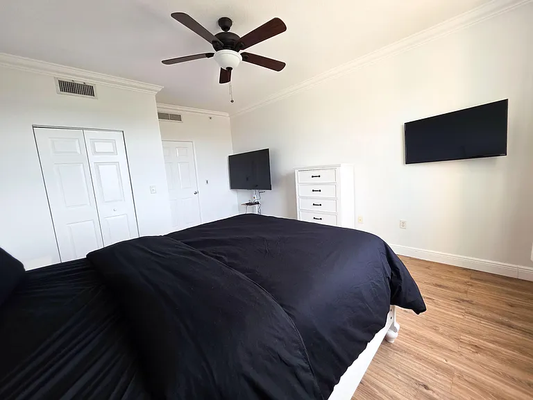 806 Windward Way #323 — Photo 25