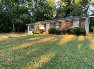 5404 Pine Level Dr, Browns Summit, NC 27214