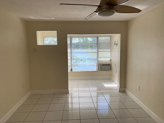 2nd image of 19080 NE 3rd Ct APT 316