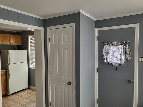 closet door and front entryway area
