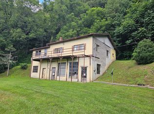 2058 Elk Horn Rd, Woodlawn, VA 24381