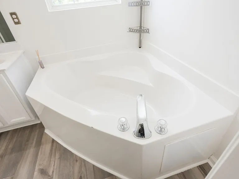 5908 Eagle Point — Photo 9
