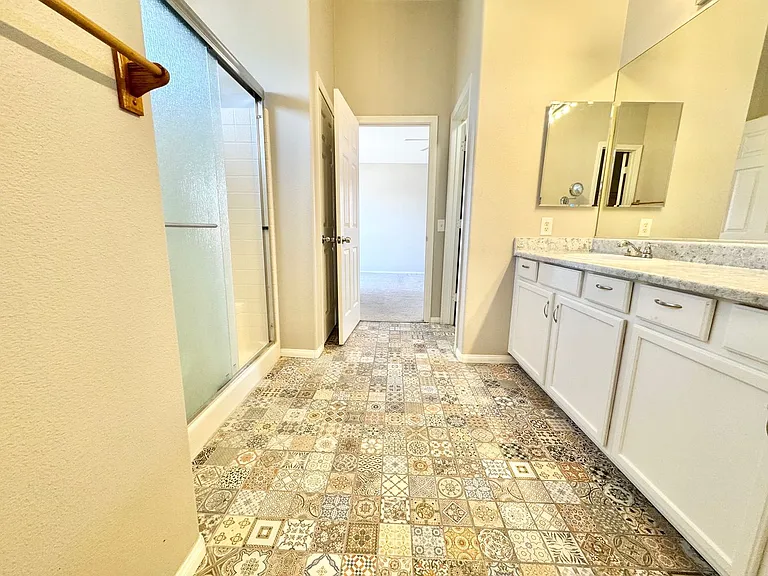 1092 Whispering Birch Ave — Photo 24