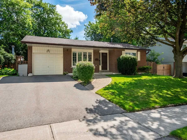 52 Sir Bedevere Pl, Markham, ON L3P 2W4