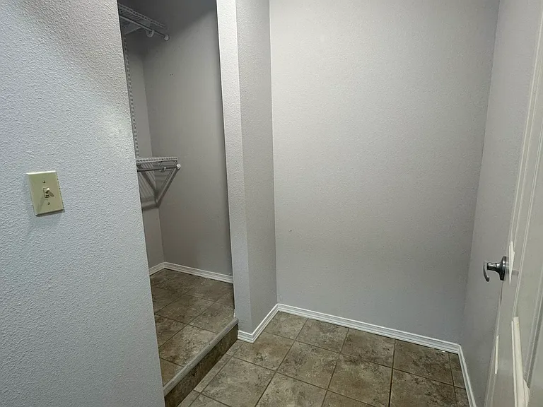 9529 E Mission Ave — Photo 20