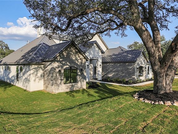 3rd image of 5668 Dry Comal Dr