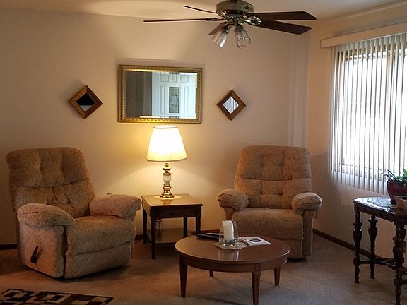 4th image of 1409 Dellmar Ave