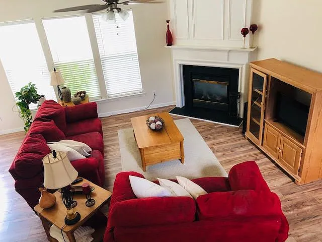 8165 Kincaid Ct — Photo 3