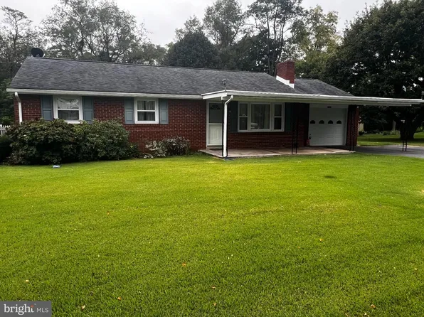 109 Cascades Ln, Leesport, PA 19533