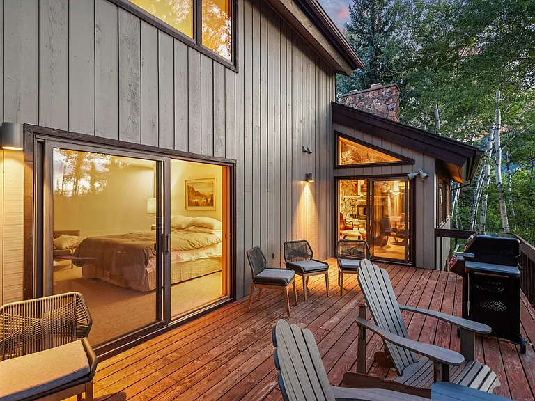 28 Larkspur Ln — Photo 38