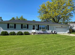 1004 N 15th St, Dekalb, IL 60115