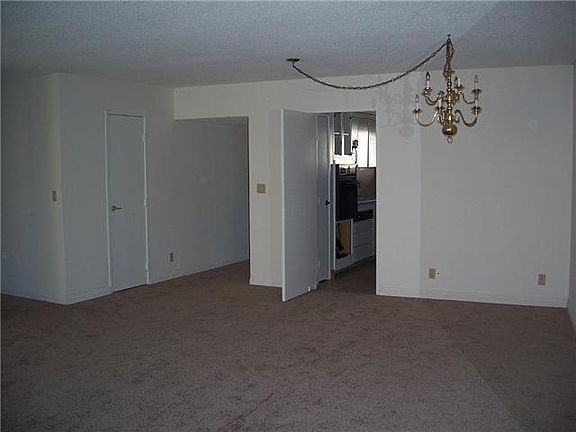 5th image of 1150 Anchorage Ln Unit 212