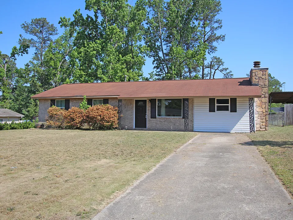350 Westmont Dr