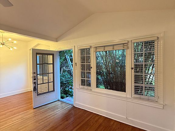 5th image of 1855 Canyon Dr