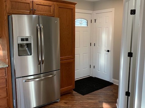 5th image of 455 Shabbona Dr