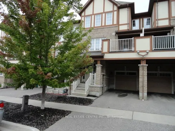 1084 Silk St, Pickering, ON L1X 0E8