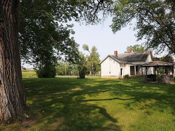 3rd image of 510 Mulvain St