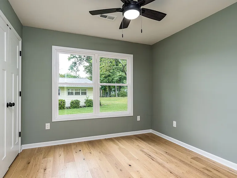 101 McCormick Cir — Photo 20