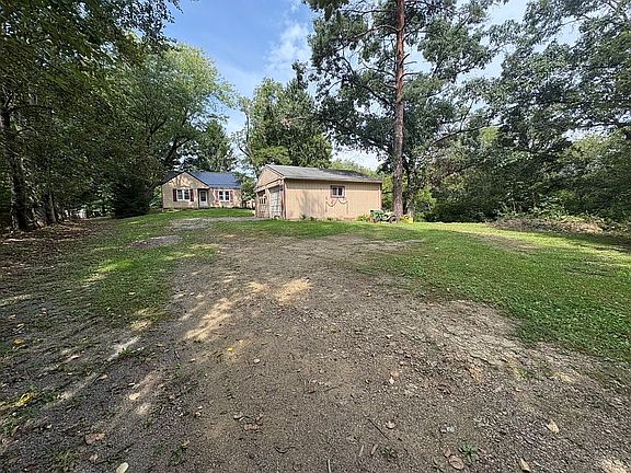 2nd image of 34 Joseph Ln