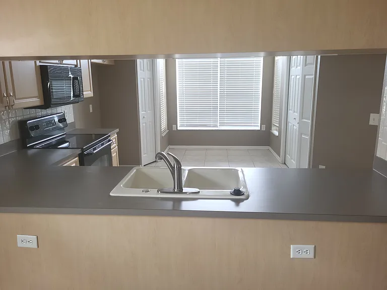 7916 Floradora Dr — Photo 4