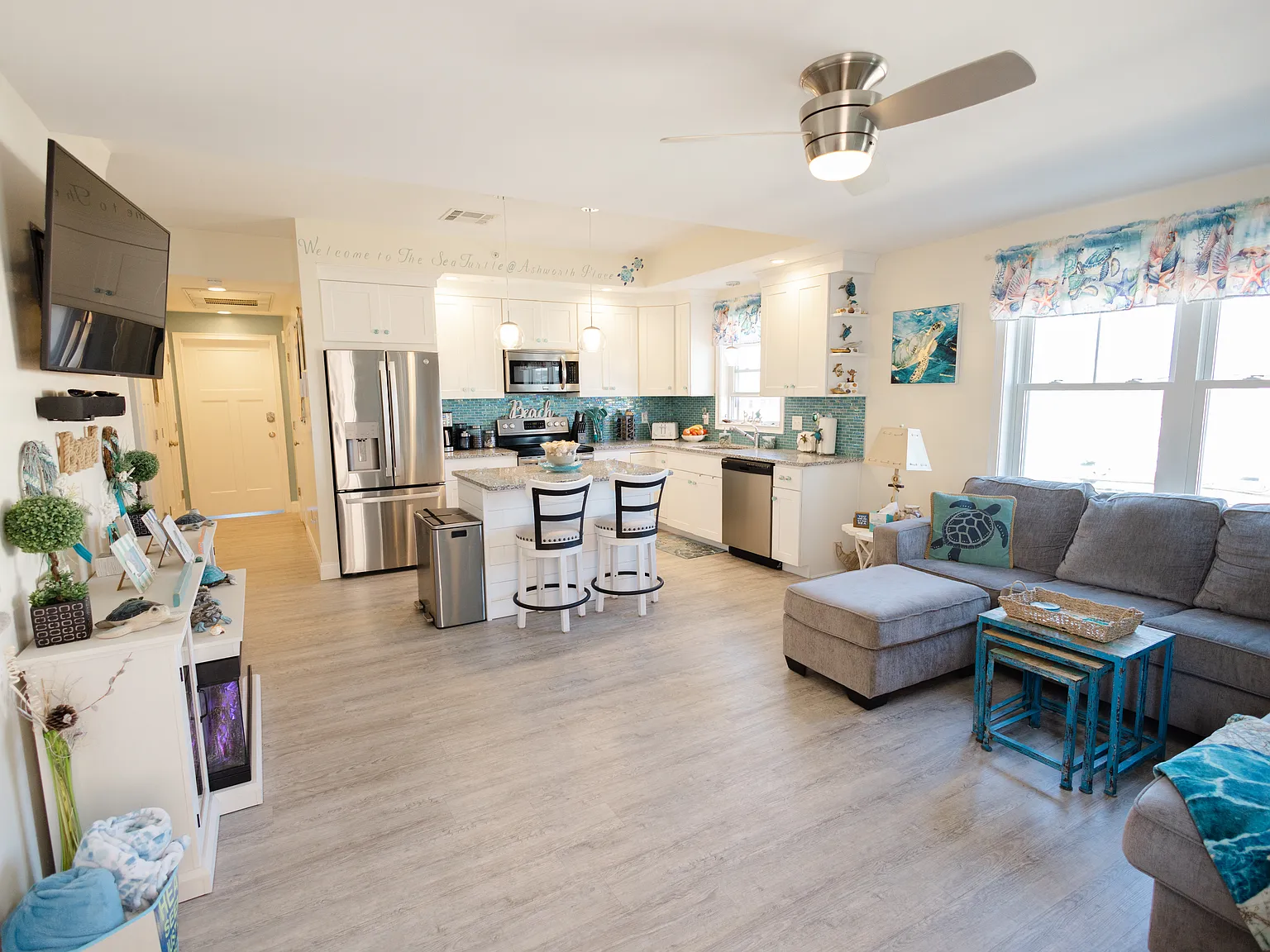 2 bed, 1400 sqft, $2,350 — Photo 2