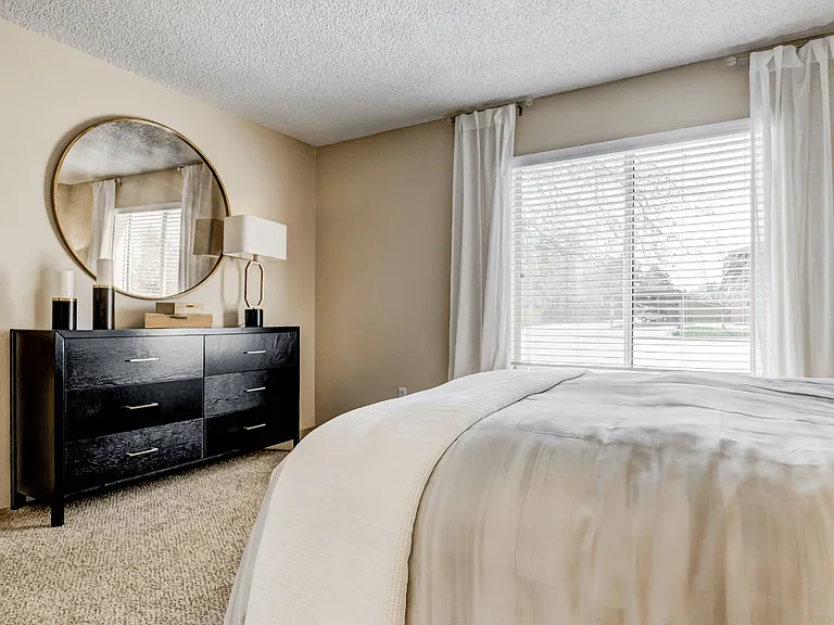 St. Moritz Apartments — Photo 11