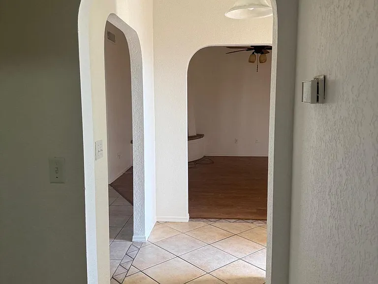 3329 McCulloch Blvd N — Photo 10