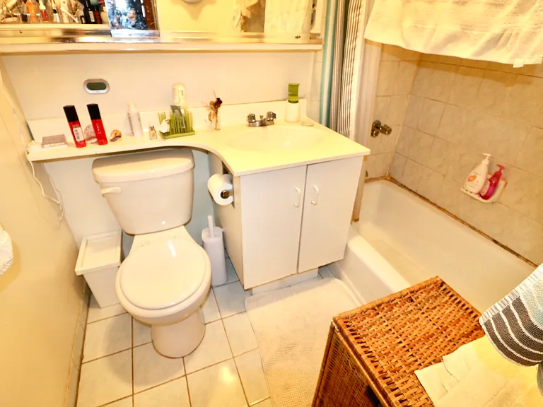 307 W 74th St #2B — Photo 9