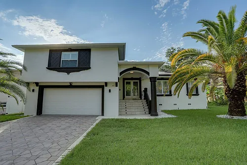 633 Spring Oaks Blvd Photo 1