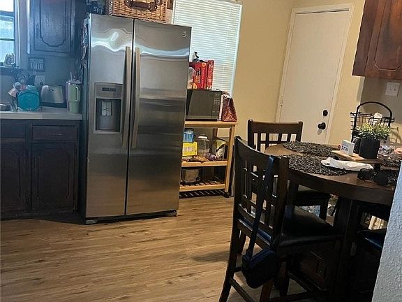 4th image of 216 Suncrest Dr