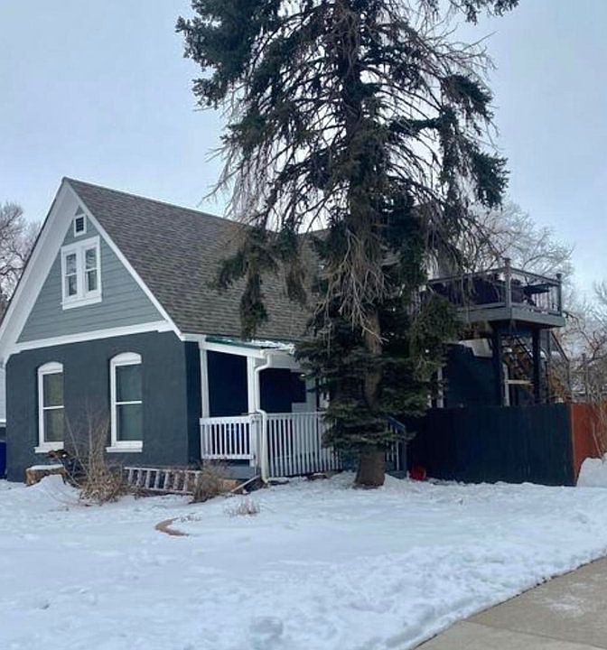 1st image of 203 S 3rd Ave