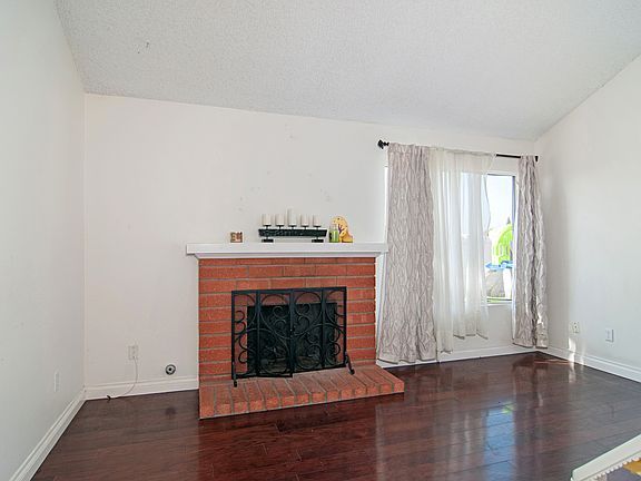 2nd image of 6973 Enborne Ln