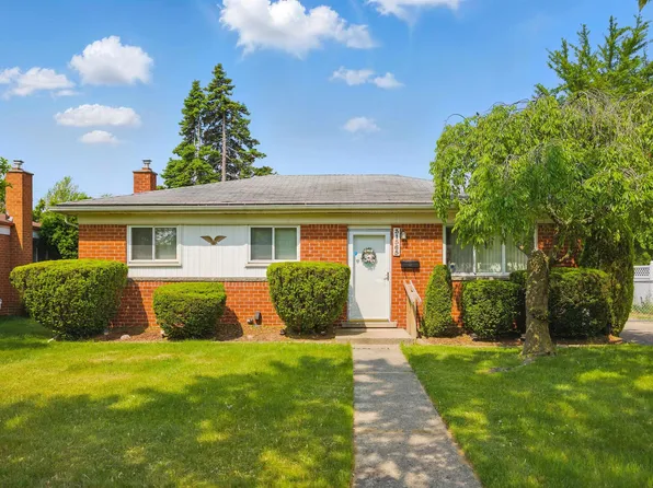 31565 Hayes Rd, Warren, MI 48088