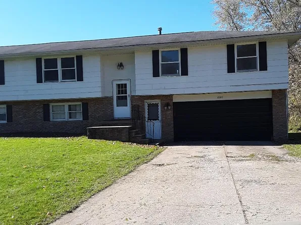 8385 Ladonna Cir NW #2, North Canton, OH 44720