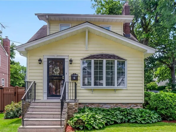 1069 Grant Avenue, Pelham, NY 10803