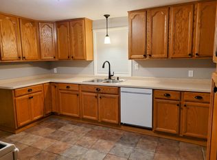 1159 Dousman St, Green Bay, WI 54303