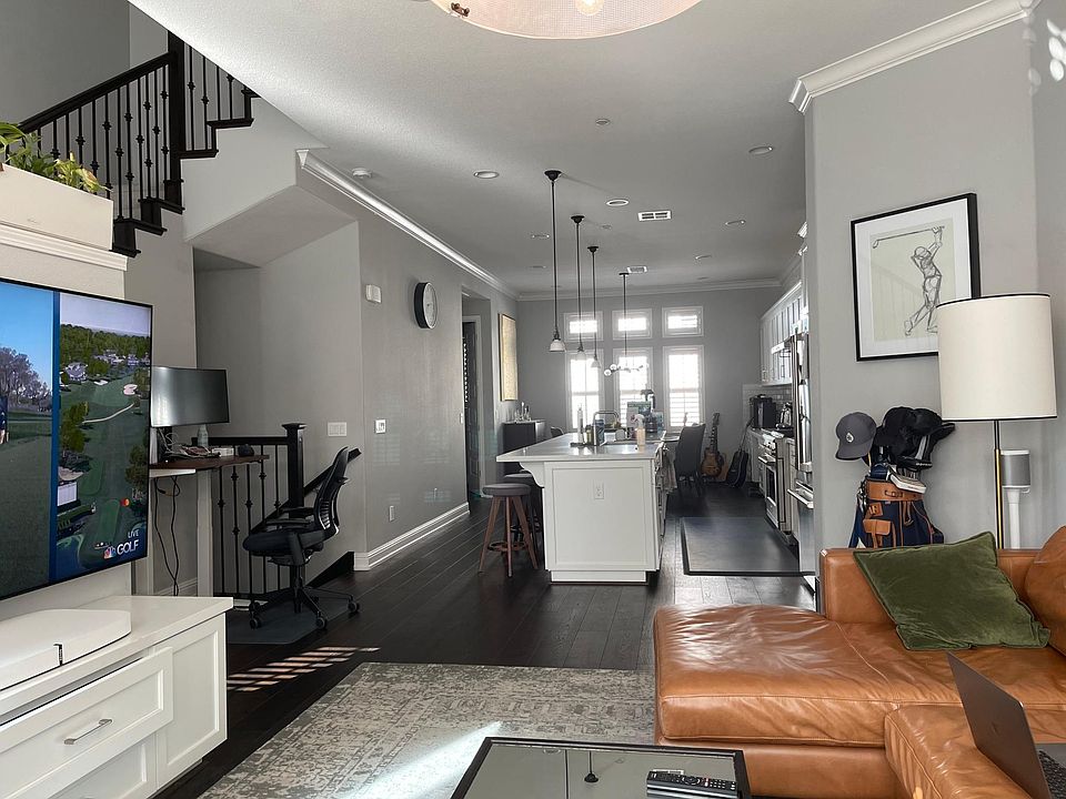 2nd floor living room