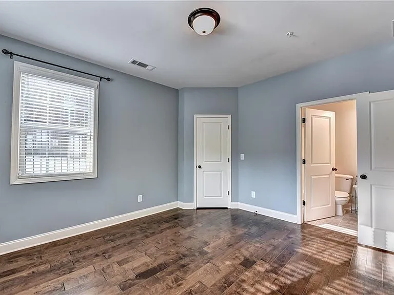 2448 Tenor Ln — Photo 11
