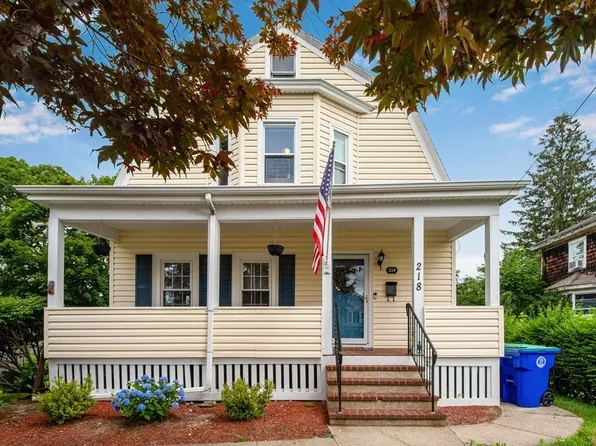 218 E Water St, Rockland, MA 02370