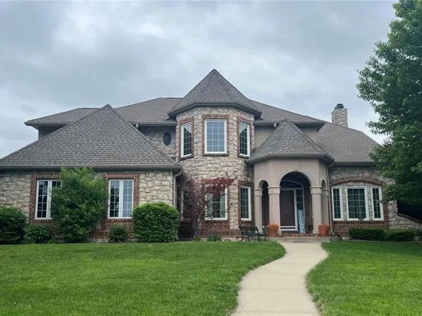 6905 N Charleston Dr, Kansas City, MO 64119