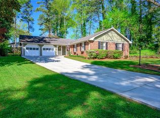 586 Maribee Dr, Tucker, GA 30084