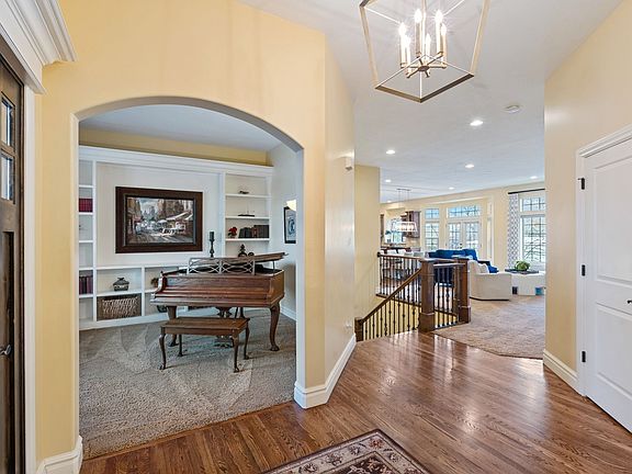 5th image of 330 W Paradiso Ln