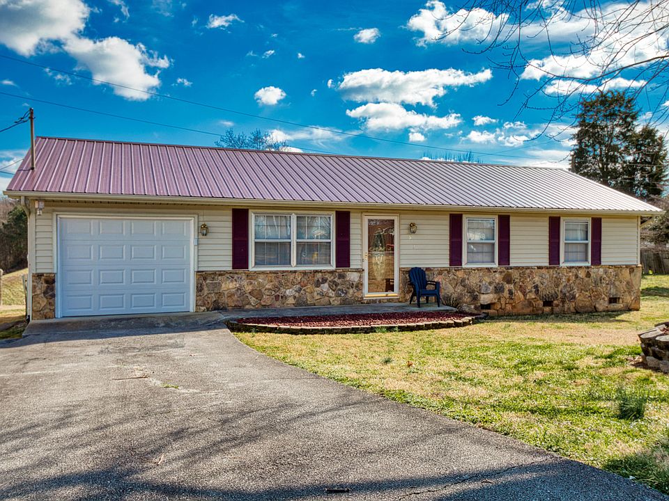 1st image of 617 Malvern Cir