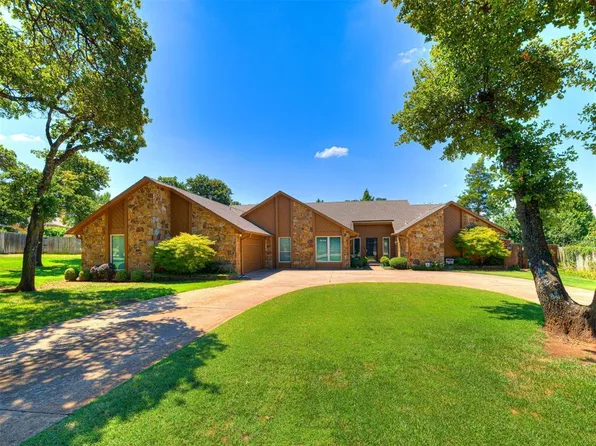 2012 E Mistletoe Ln, Edmond, OK 73034