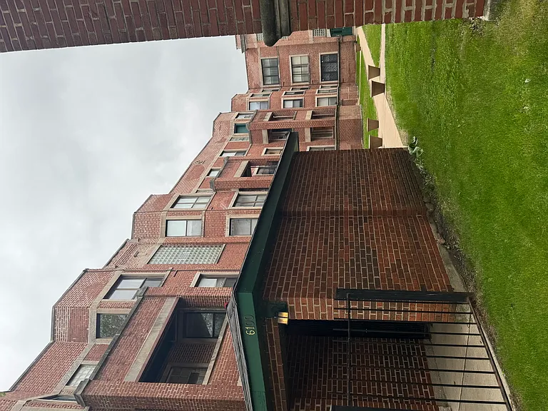 S Dorchester Ave — Photo 3