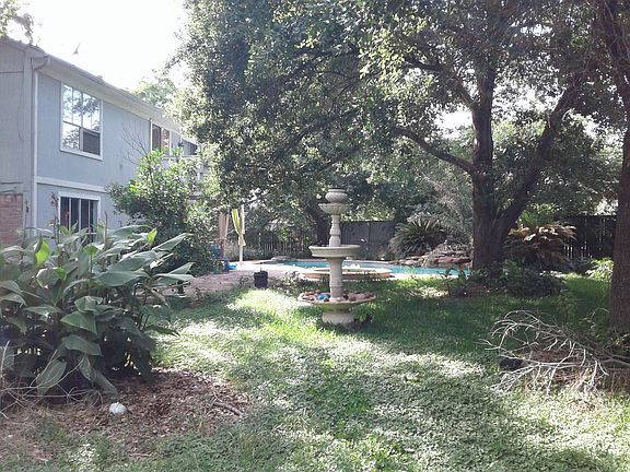 2nd image of 2230 Green Garden Ln