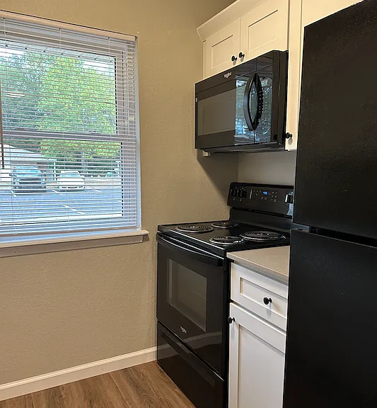 Creekside — Photo 14