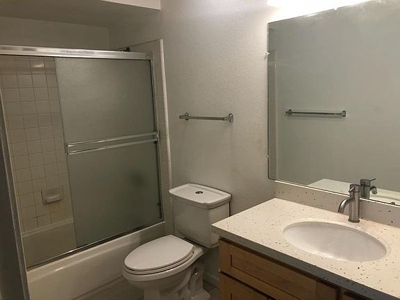 4th image of 2360 Ferndale Way