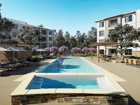 Pool and Lounge Area