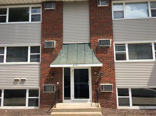 614 E Jefferson St #11, Iowa City, IA 52245